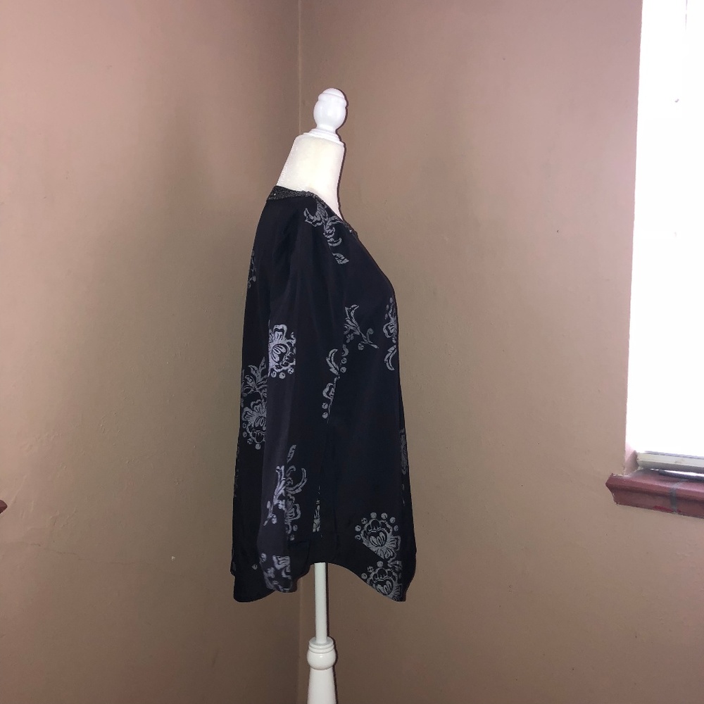 CHICO'S Black Embellished Floral Print Tunic Top - Picture 5 of 8